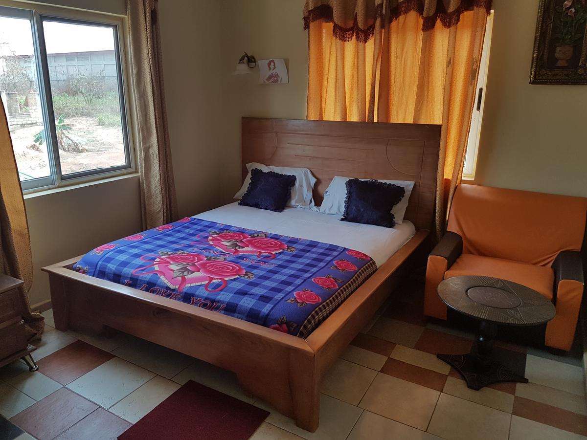 Open Space Hotel Kumasi Ngoại thất bức ảnh
